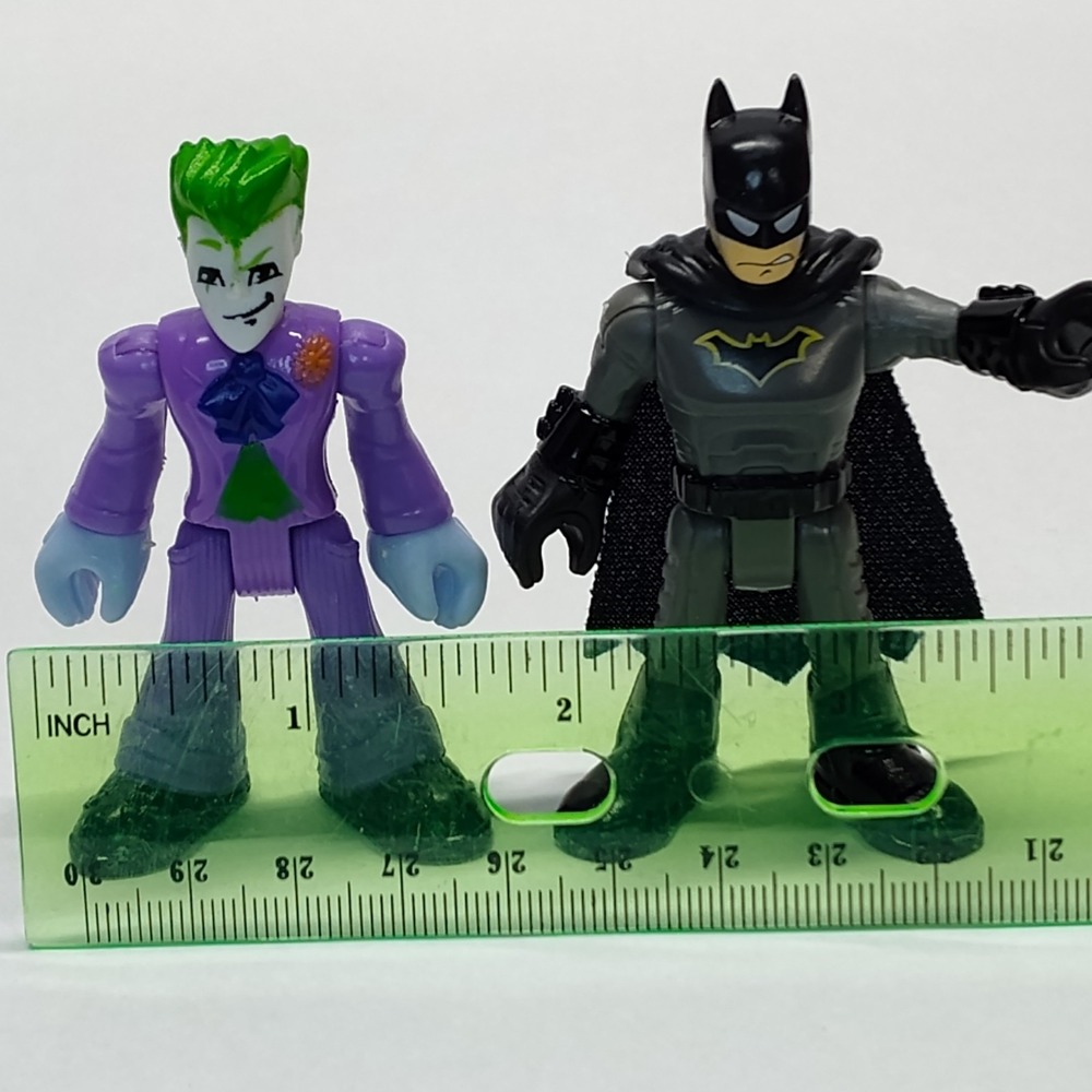 DC Comics Batman and the joker figures - Picture 8 of 12